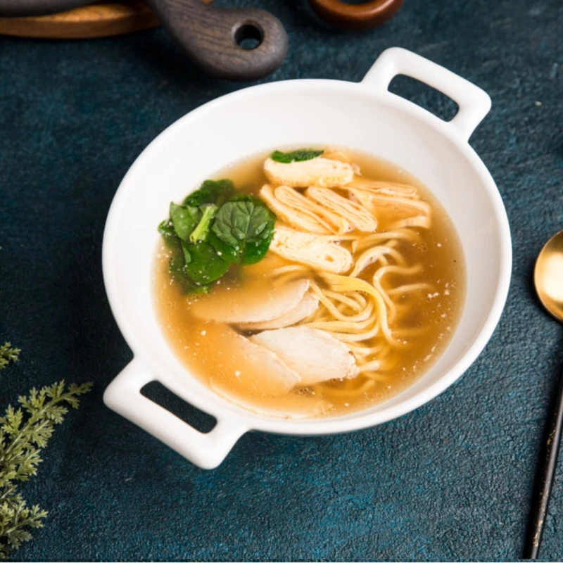 Пряный суп-лашпа с роллом из омлета