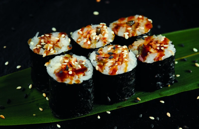 Ролл с угрём 