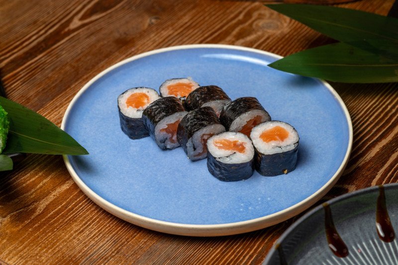 Мини-ролл  с лососем