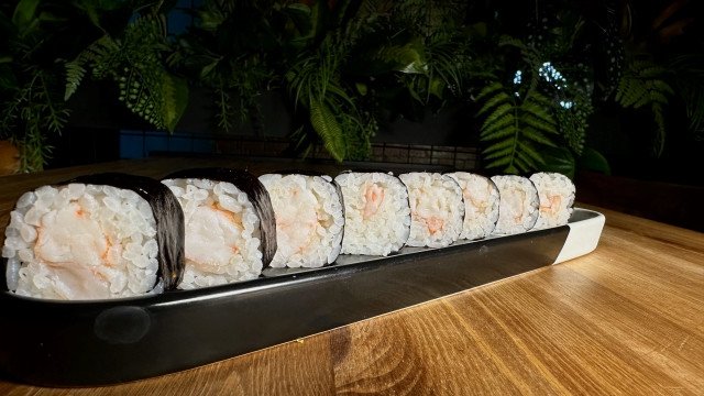 Мини-ролл острый с тигровой креветкой