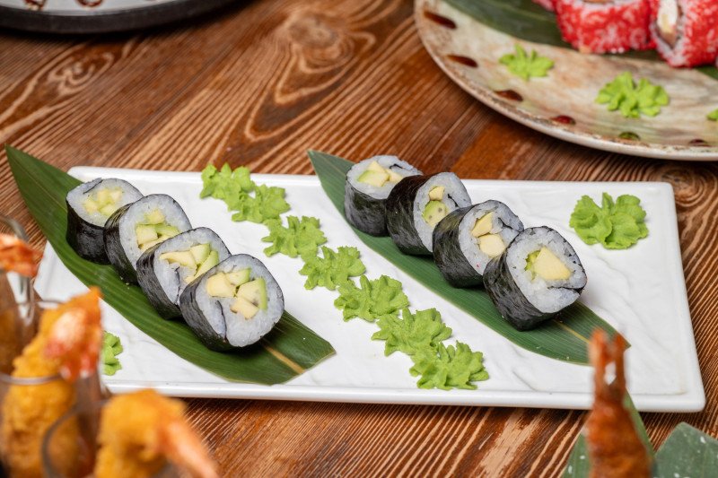 Мини-ролл с авокадо