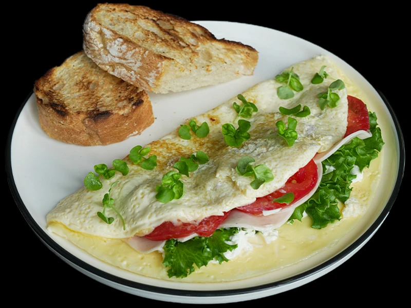 Омлет с ветчиной, томатами и сыром