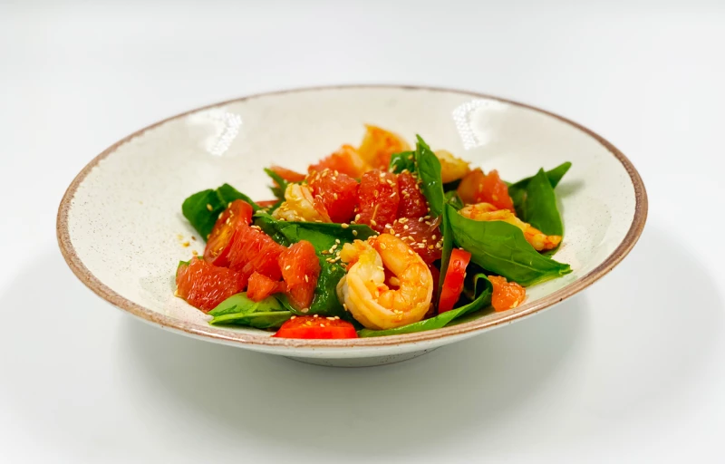 Салат с креветками и грейпфрутом 