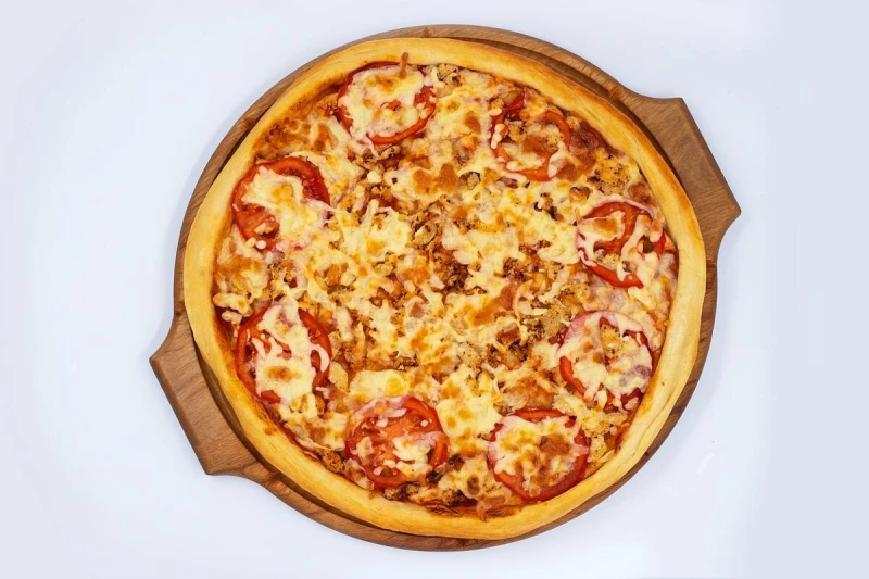 Пицца с курицей