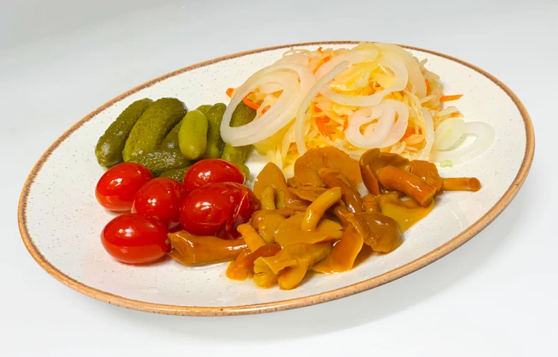 Соленья ассорти