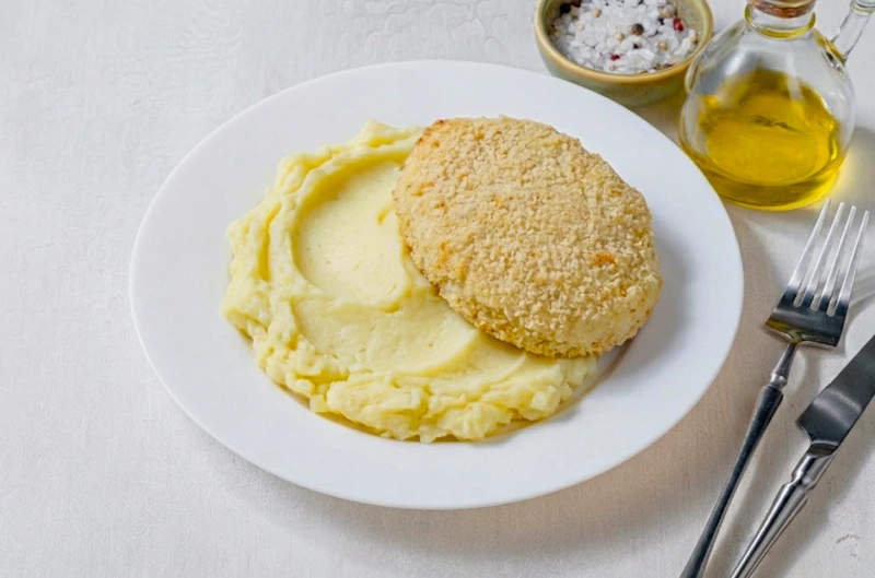 Котлета из щуки с картофельным пюре 100/150г