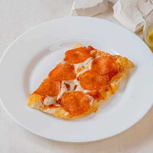 Пицца Пепперони кусок 100г