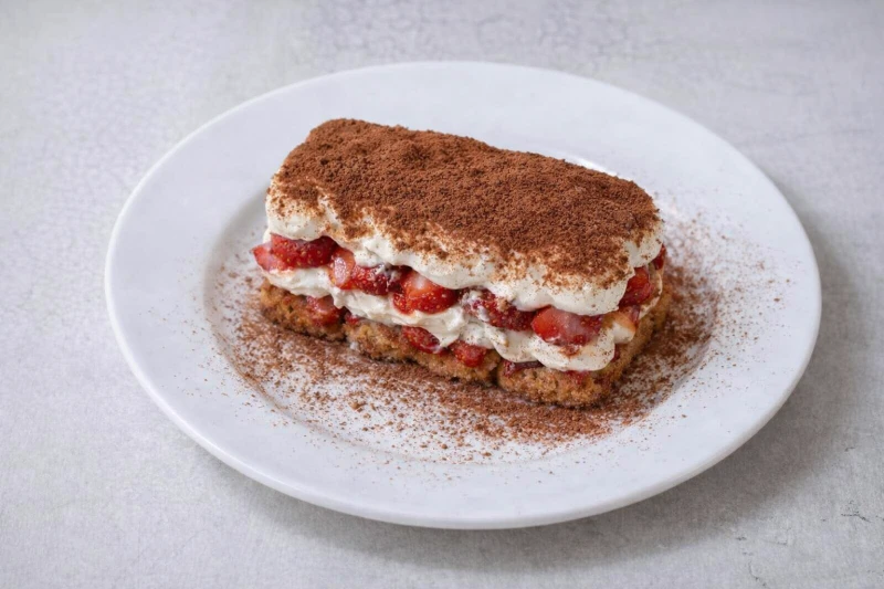 Трайфл с клубникой 150г