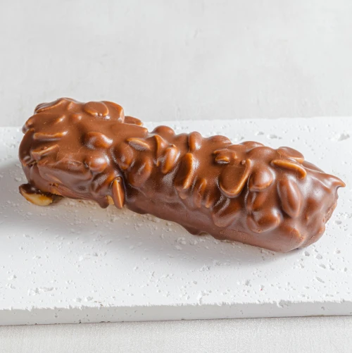 Эклер сникерс 50г