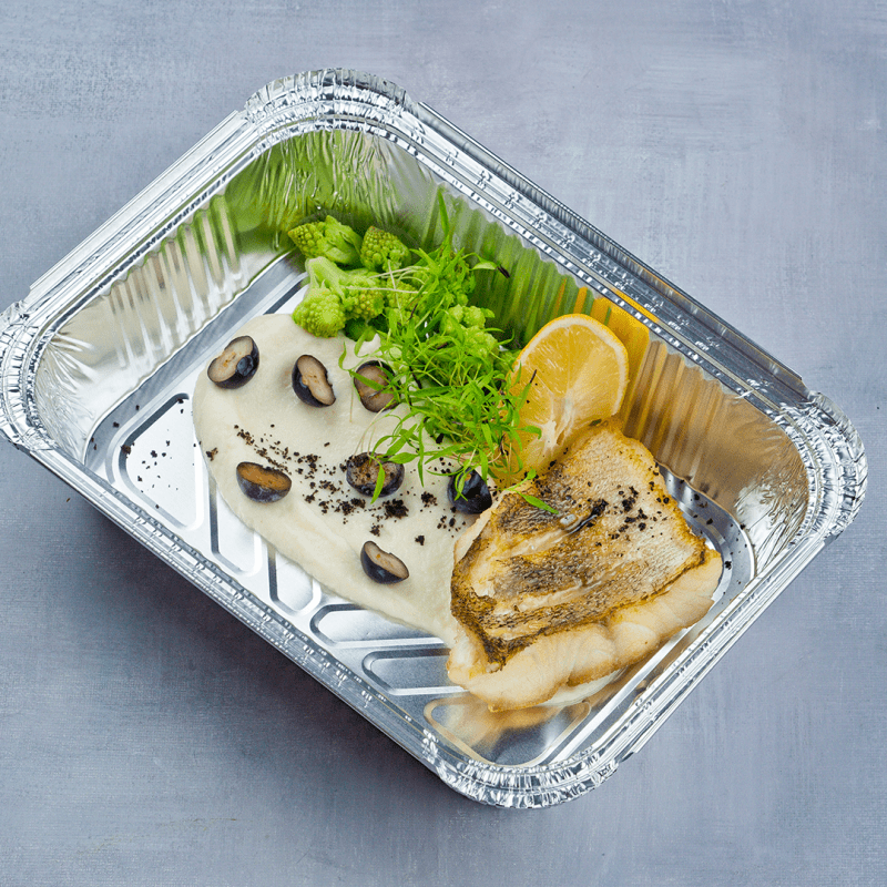 Волжский судак с пюре из сельдерея 