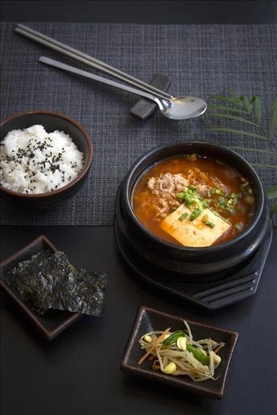 Чамчи кимчи чиге