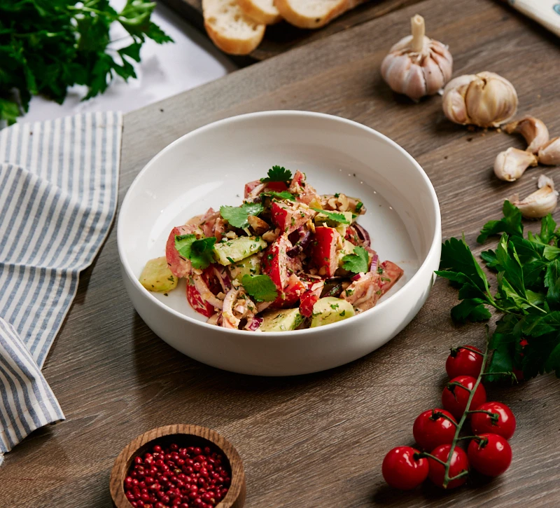 Бадриджани Салат овощной с грузинской заправкой