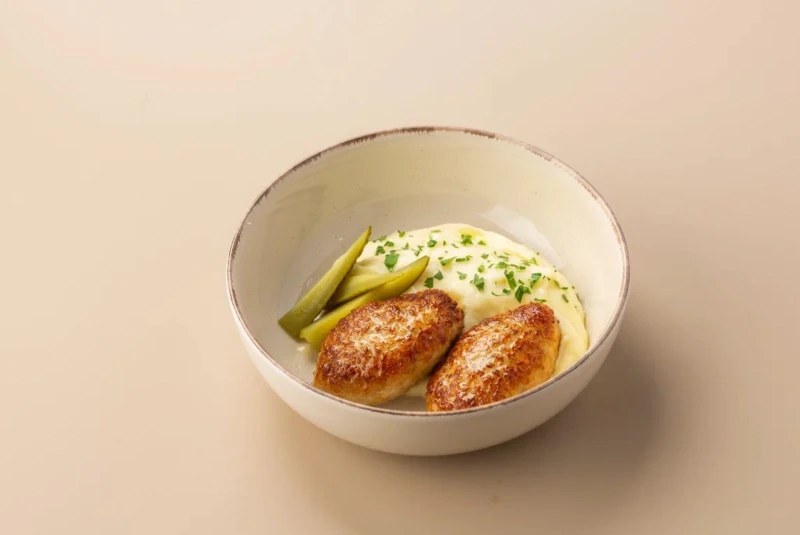 Котлеты куриные с картофельн пюре