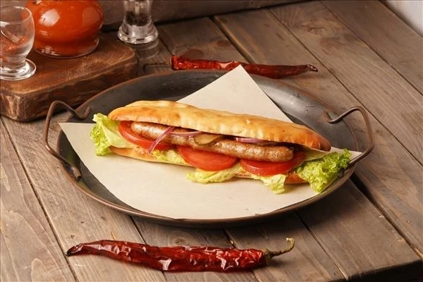 Колбаски куриные в лепинье