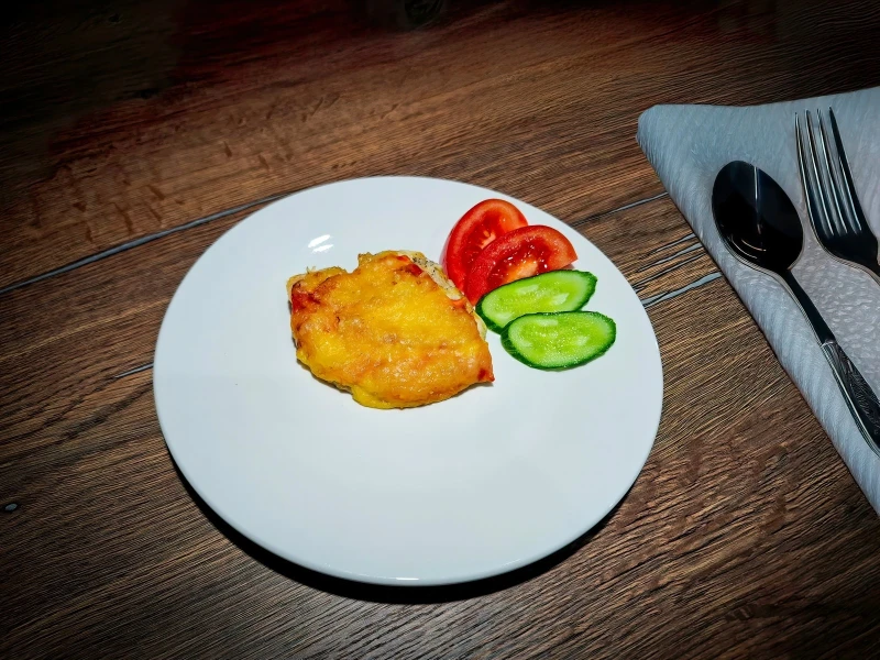 Куриное филе запечённое с помидорами