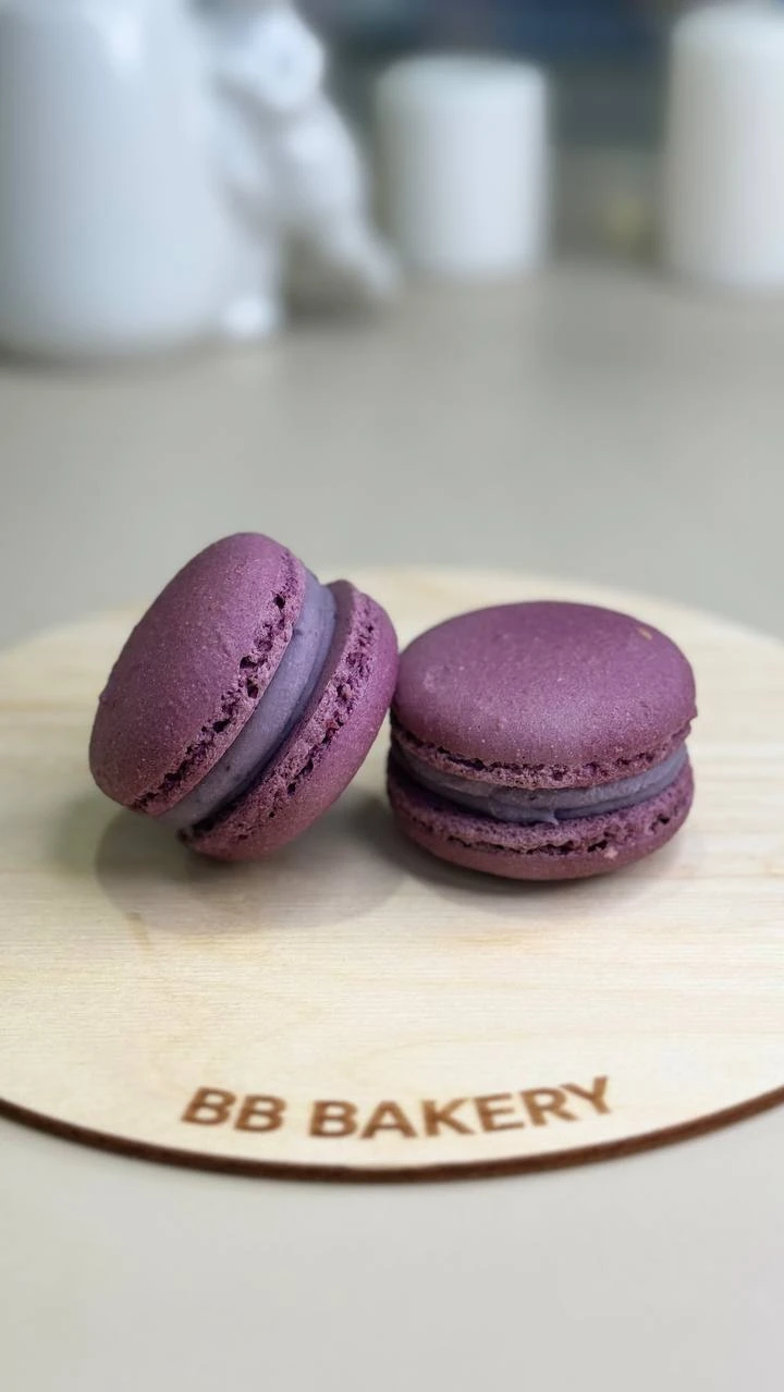 МАКАРОНС "ЧЕРНИКА ЛАЙМ"