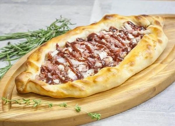 Хачапури "Цыпленок барбекю" 