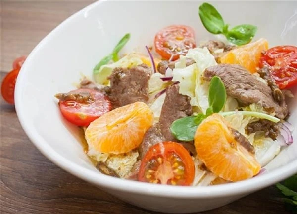 Салат теплый с уткой