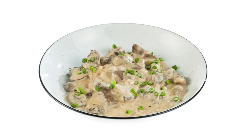 Печень куриная в сметанном соусе