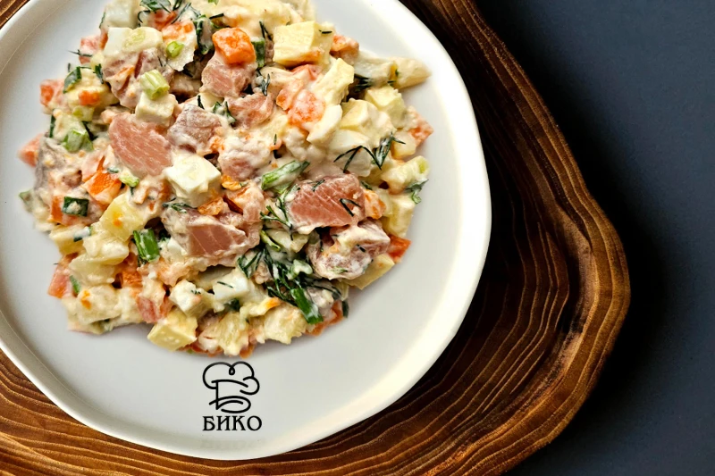 САЛАТ С ГОРБУШЕЙ