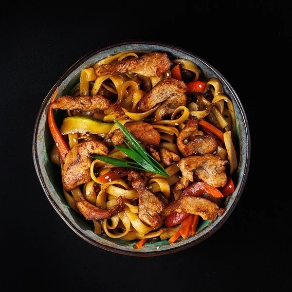 Удон со свининой