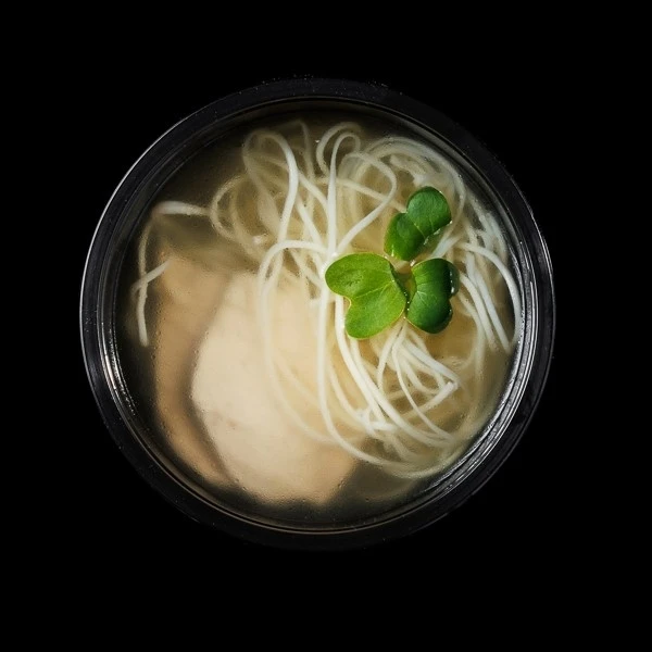 Суп куриный с лапшой