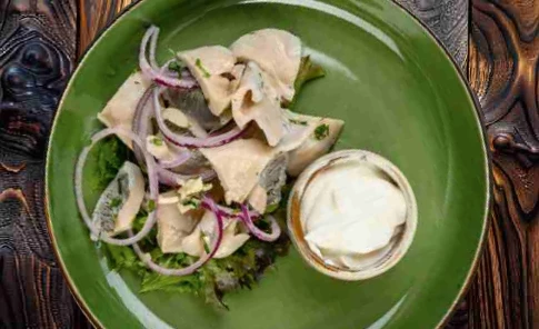 Грузди с лучком