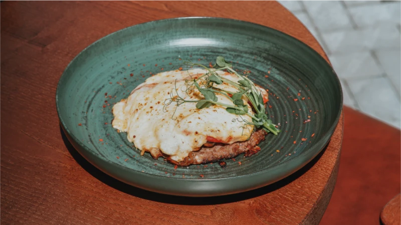 Мясо по-французский