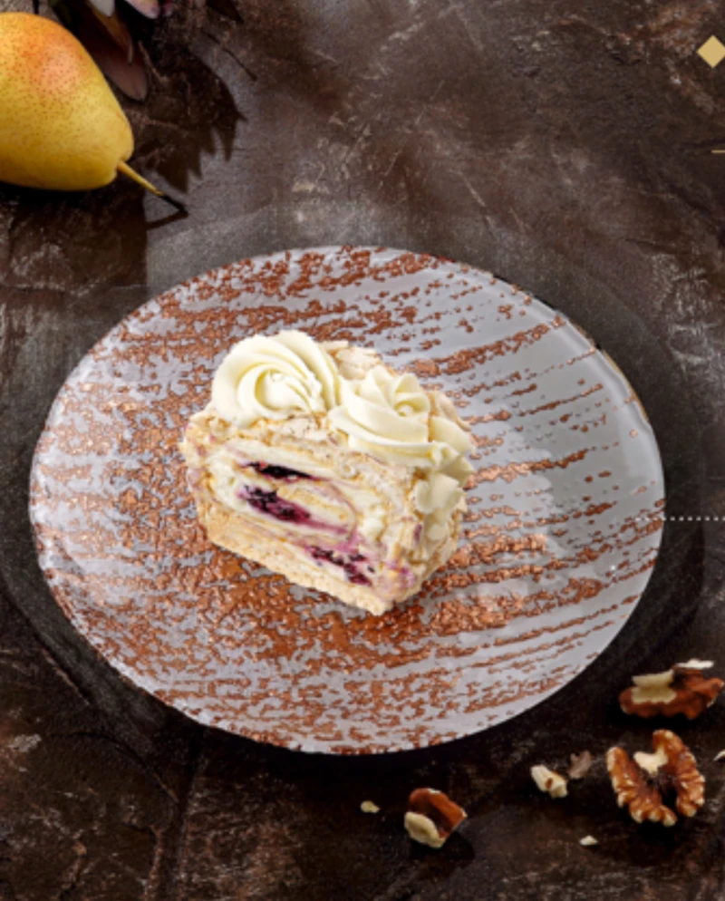 Меренговый рулет ягодный