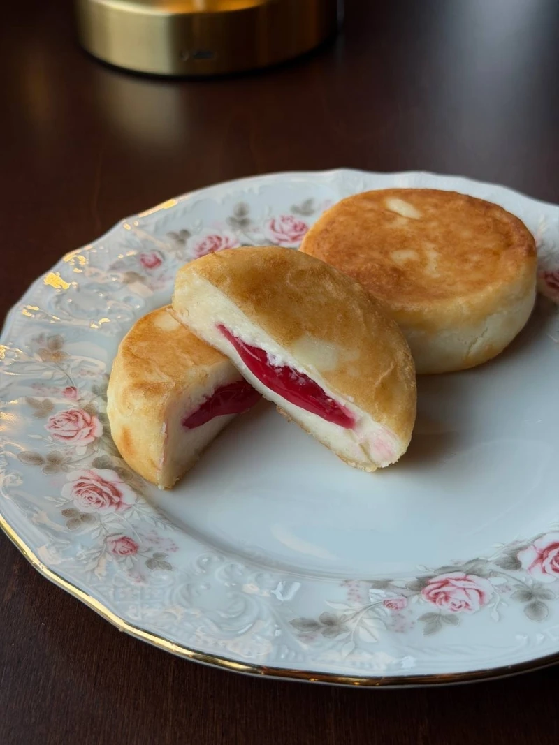 Сырники с малиной 150