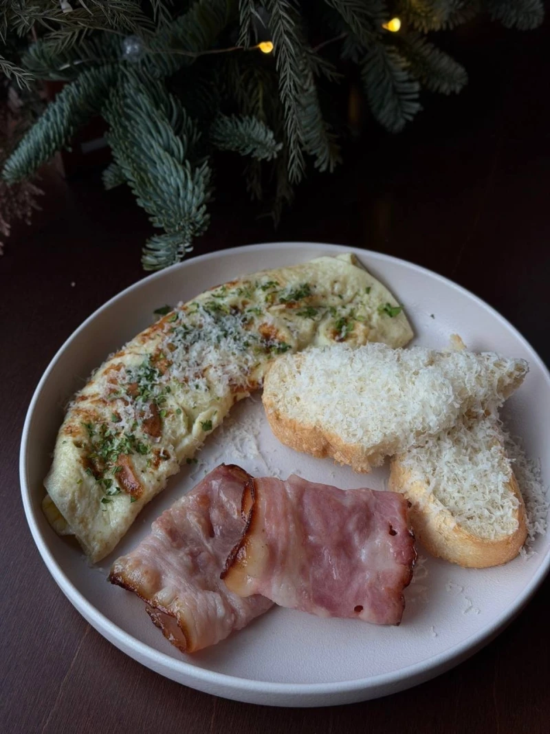 Омлет с беконом 200г