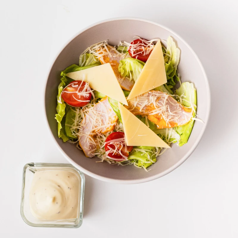 Цезарь с курицей