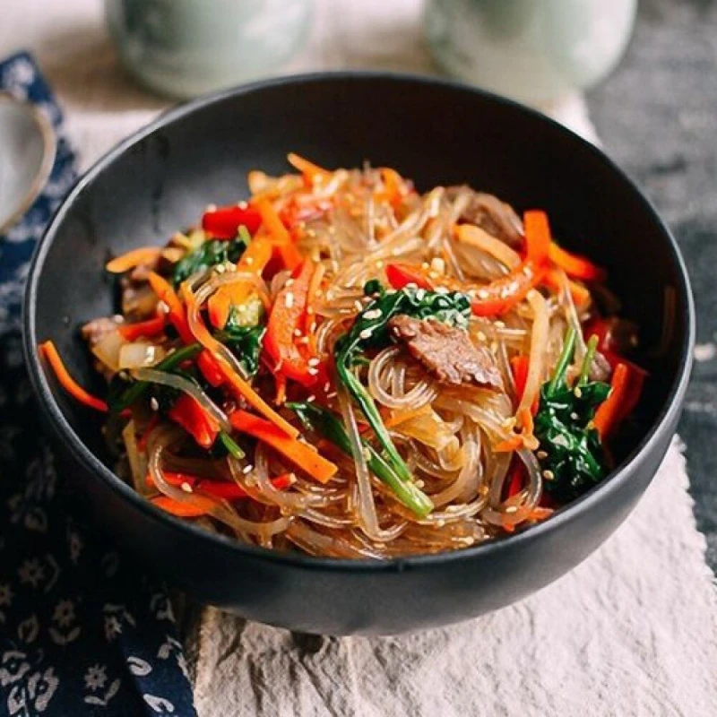 Стеклянная лапша с говядиной по тайски