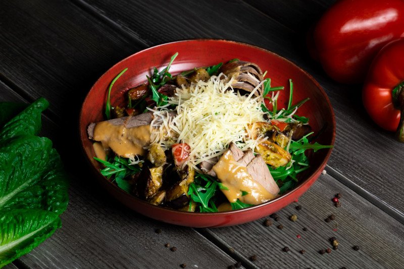 Ростбиф с запеченными овощами