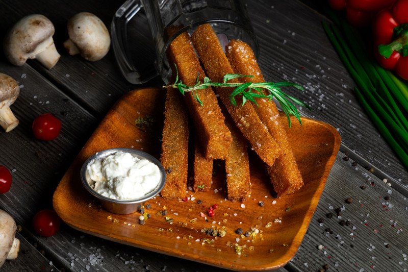 Крутоны Ржаные с соусом Тар-тар