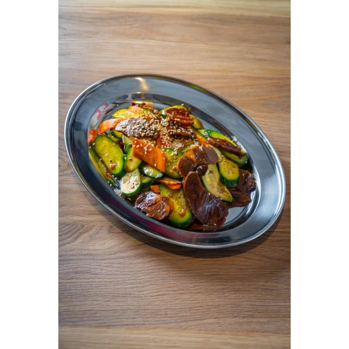 Салат из говядины с огурцом