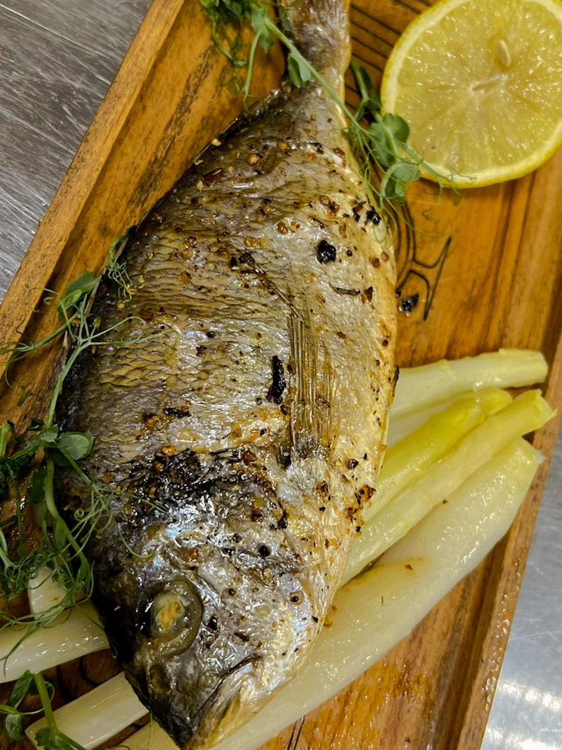 Дорадо на гриле 