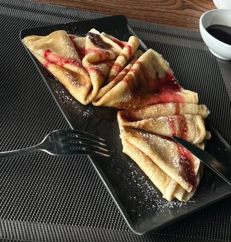 Блины (со сметаной, топингом)