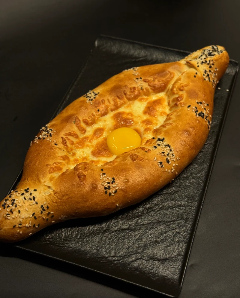 Хачапури по-аджарски