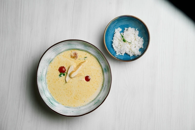Суп Том-Кха с курицей.370/70гр.порц