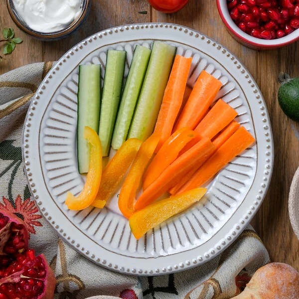 Овощные палочки со сметаной