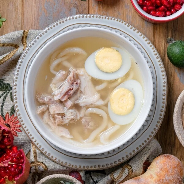 Куриная лапша с яйцом