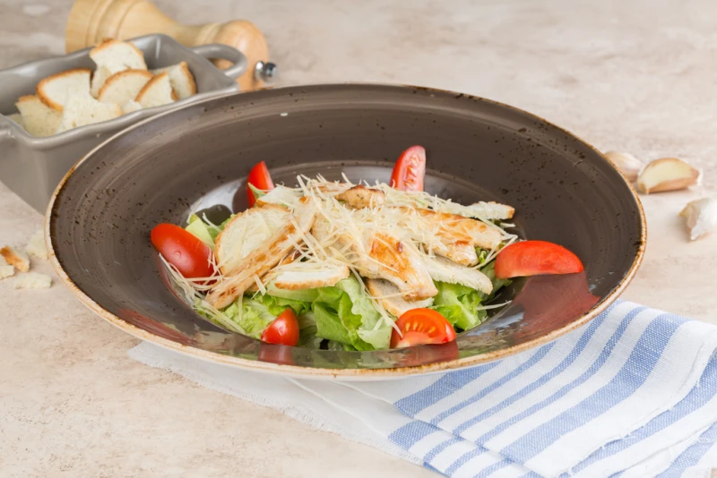 Цезарь с курицей 190гр