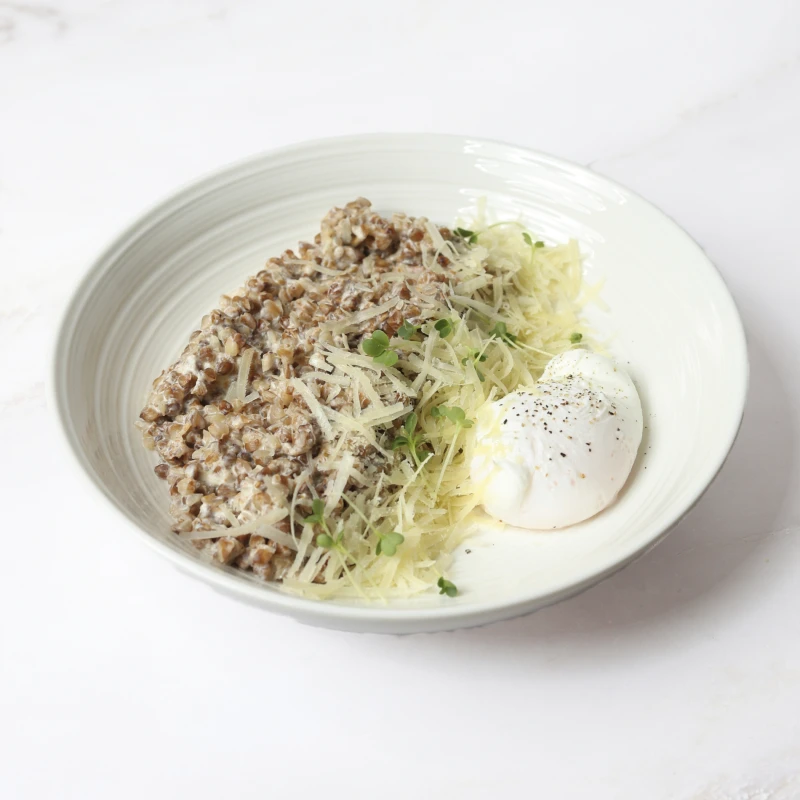 ♥ Каша гречневая с пармезаном и яйцом пашот