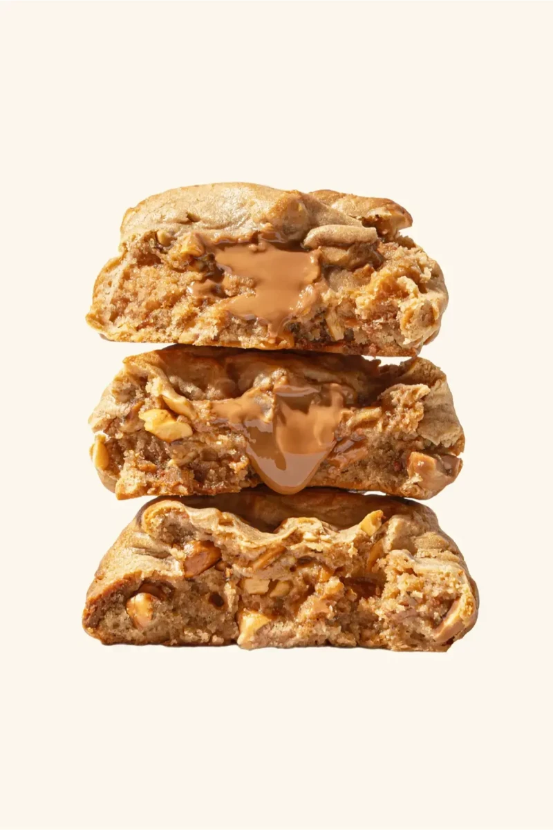 Печенье с молочным шоколадом и фундуком 