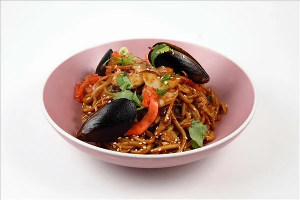 Удон с морепродуктами