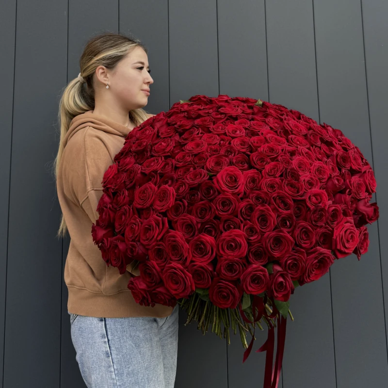 Букет из 201 розы Ред Наоми (70см)