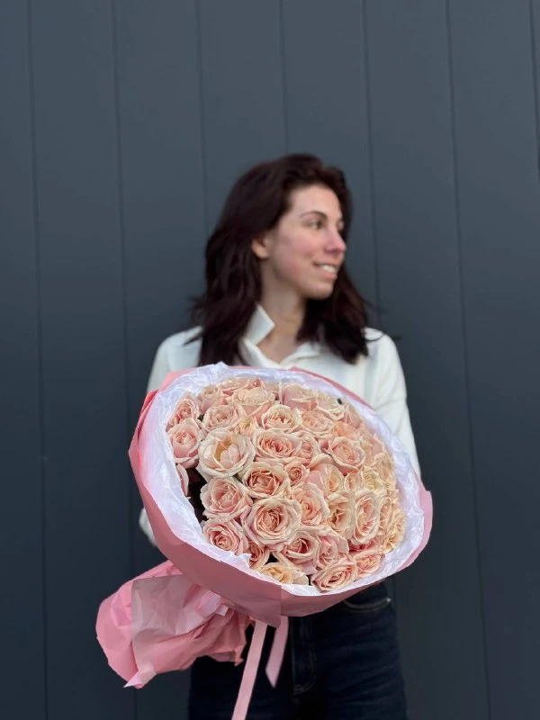 Букет из 51 розовой розы (30-35см)
