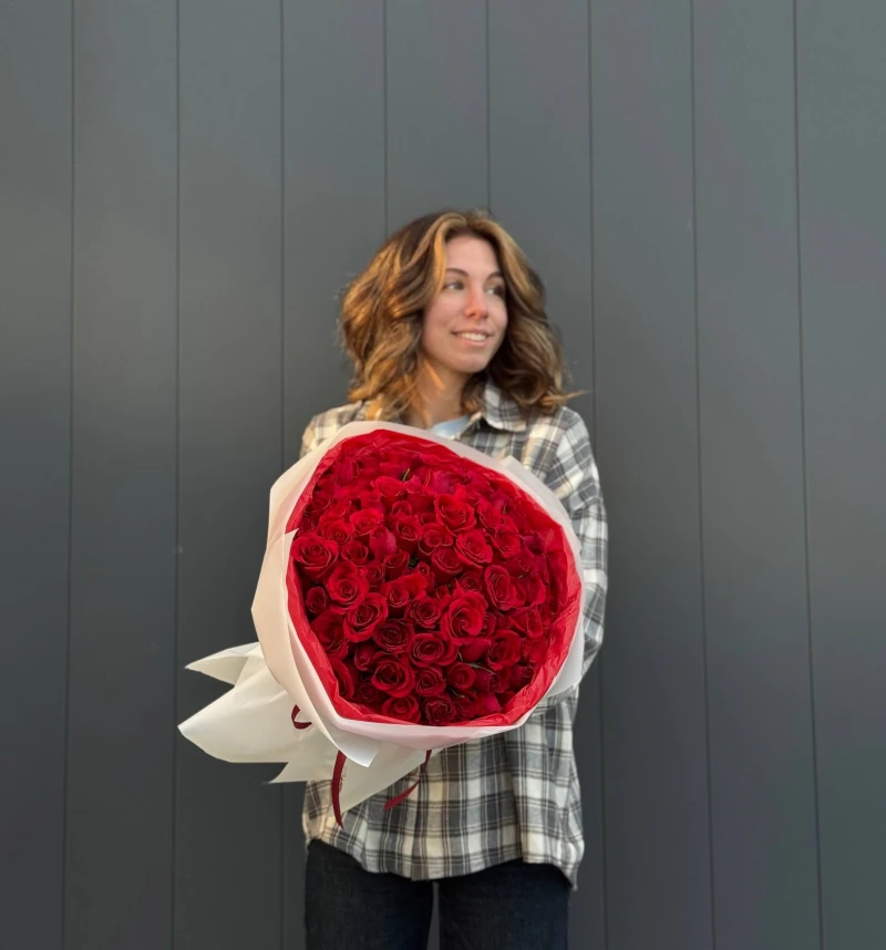 Букет из 101 красной розы (40см)