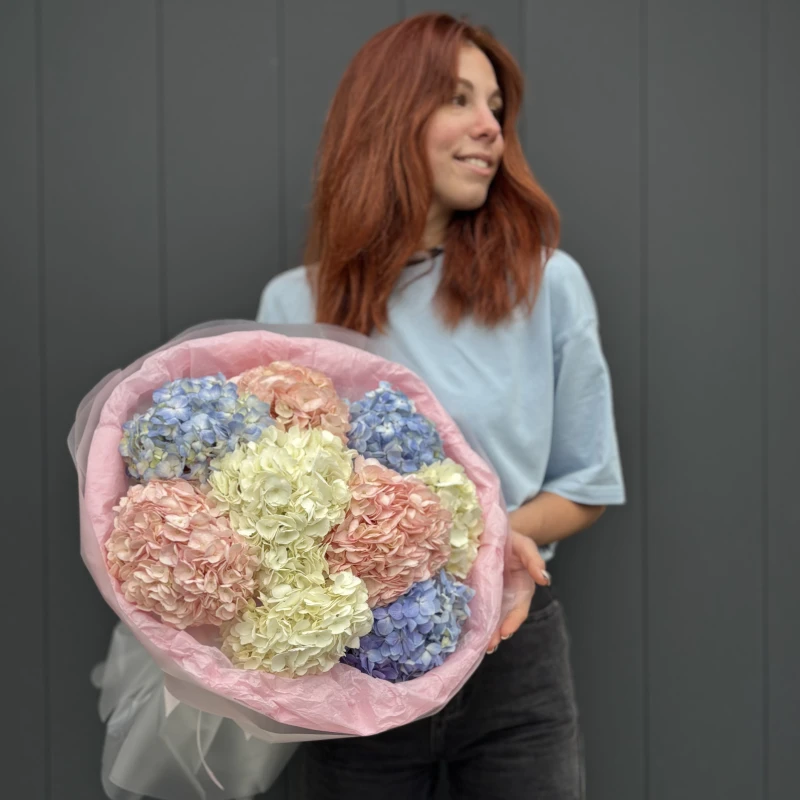 Букет из 9 гортензий (Премиум)